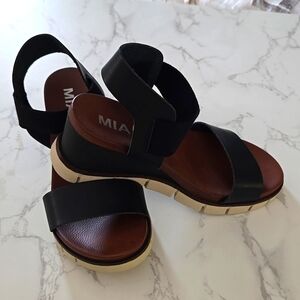 Ladies Black Wedge Sandals Sz 7